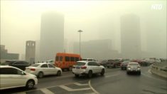 【動画ニュース】北京で深刻なスモッグ 「最悪レベルの大気汚染」