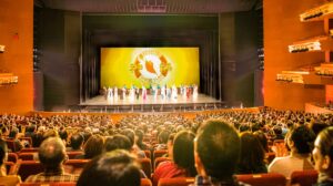 日本の議員ら 神韻を称賛 2026年公演の到来を心待ちに